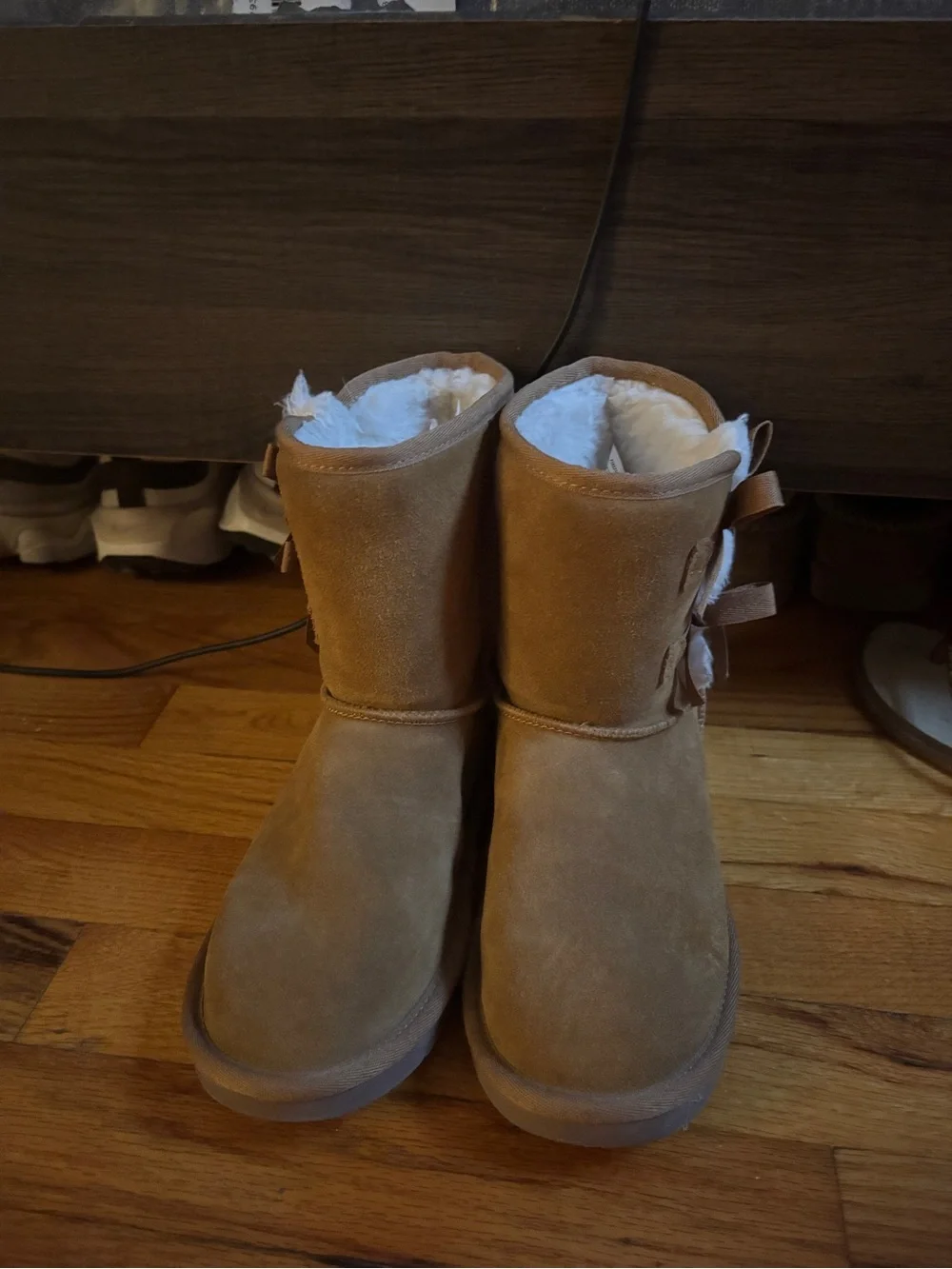 Koolaburra Kids Tan Suede Boot with Sherpa and Side Bows
